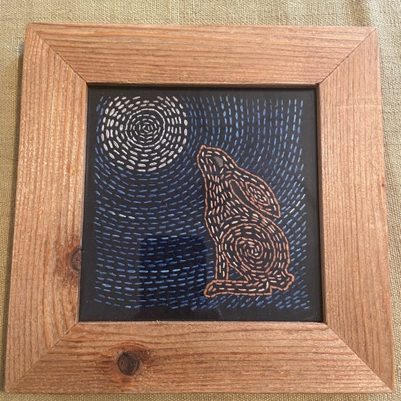 Hand Embroidered Sashiko Moon Gazing Hare - Picture 2 of 4